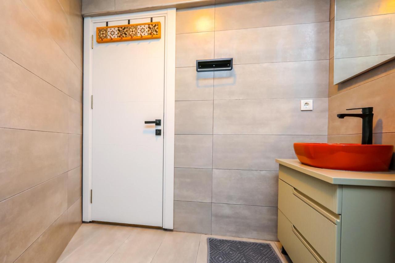 Vibrant Flat 500 M To Uskudar Ferry Station Διαμέρισμα Κωνσταντινούπολη Εξωτερικό φωτογραφία
